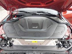 بی ئێم دەبڵیو i4